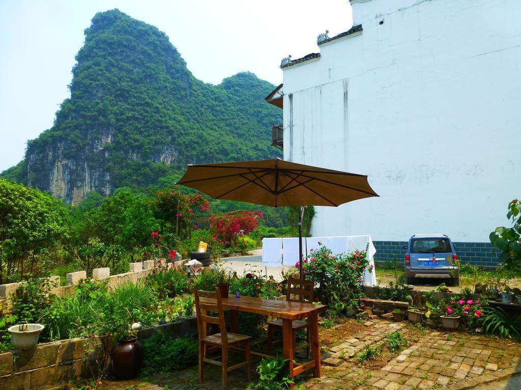 قويلين Yangshuo Moon Resort Hotel المظهر الخارجي الصورة